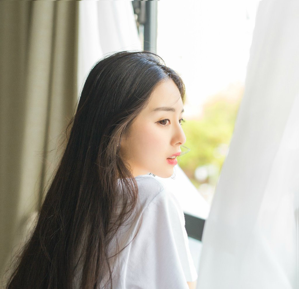“少主，你怎来了。”庞统顾不上理会法正，因为庞统已经看到了跟在雄阔海身边，一身戎装的吕征正在队伍当中，不止庞统，法正等人也是面色一变，连忙上前躬身行礼过后，庞统才有些担忧的问道。